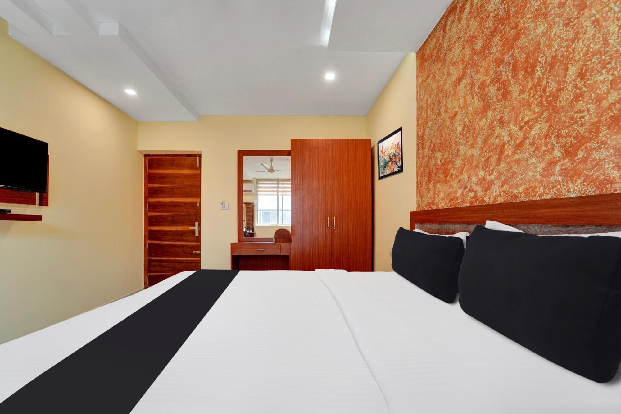 Super Townhouse Ernakulam North Ξενοδοχείο Kochi Εξωτερικό φωτογραφία