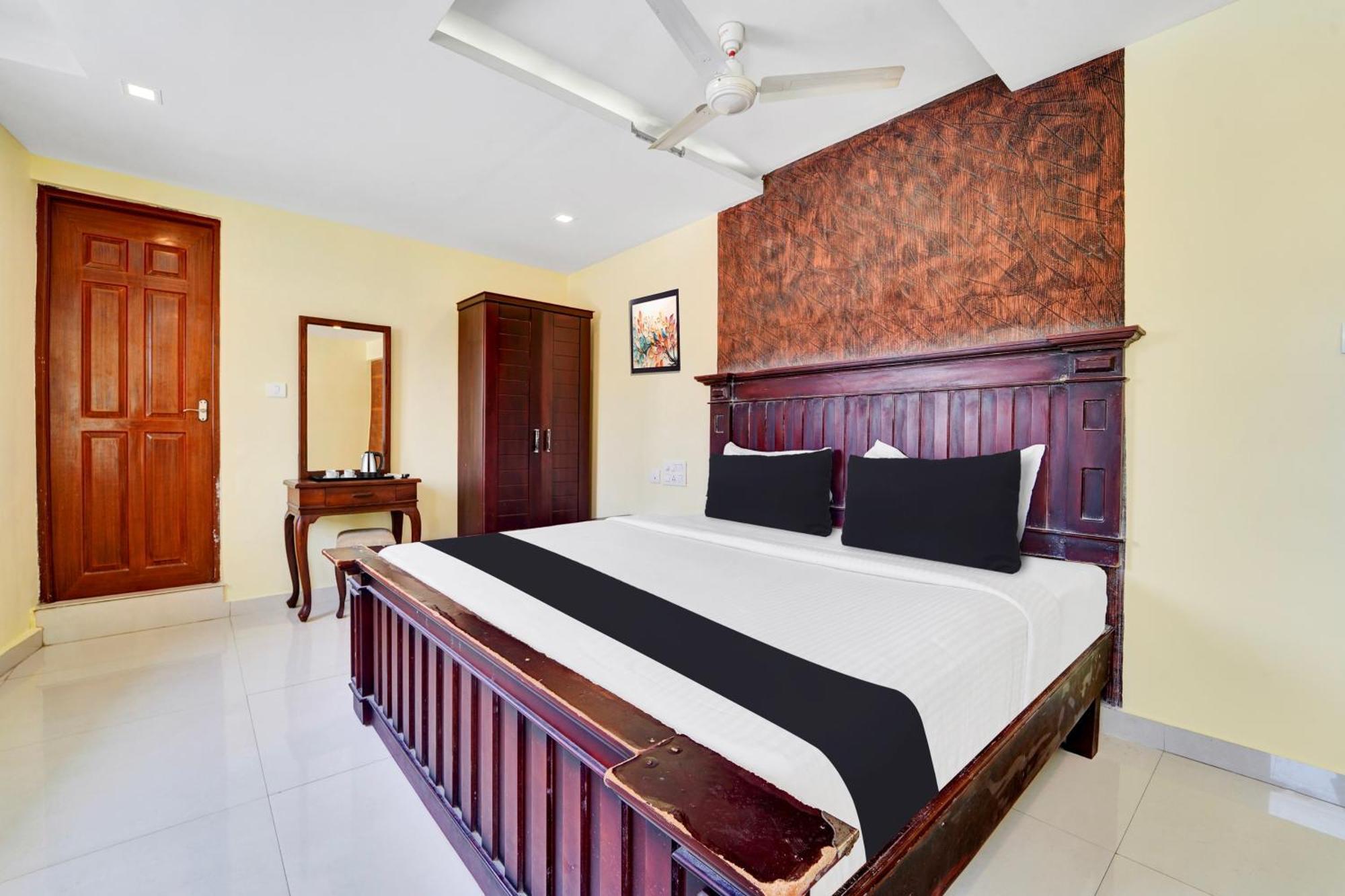 Super Townhouse Ernakulam North Ξενοδοχείο Kochi Εξωτερικό φωτογραφία