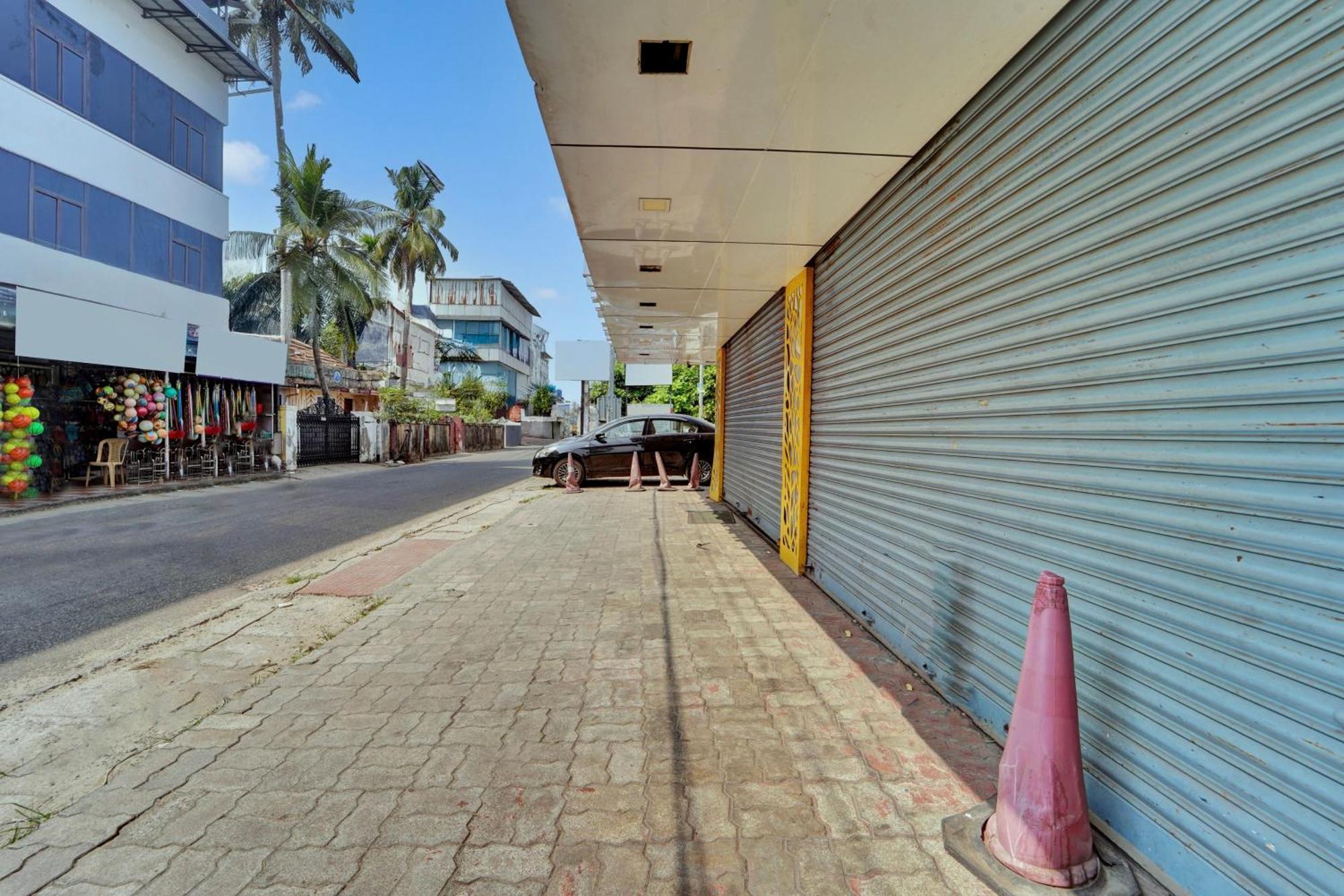 Super Townhouse Ernakulam North Ξενοδοχείο Kochi Εξωτερικό φωτογραφία
