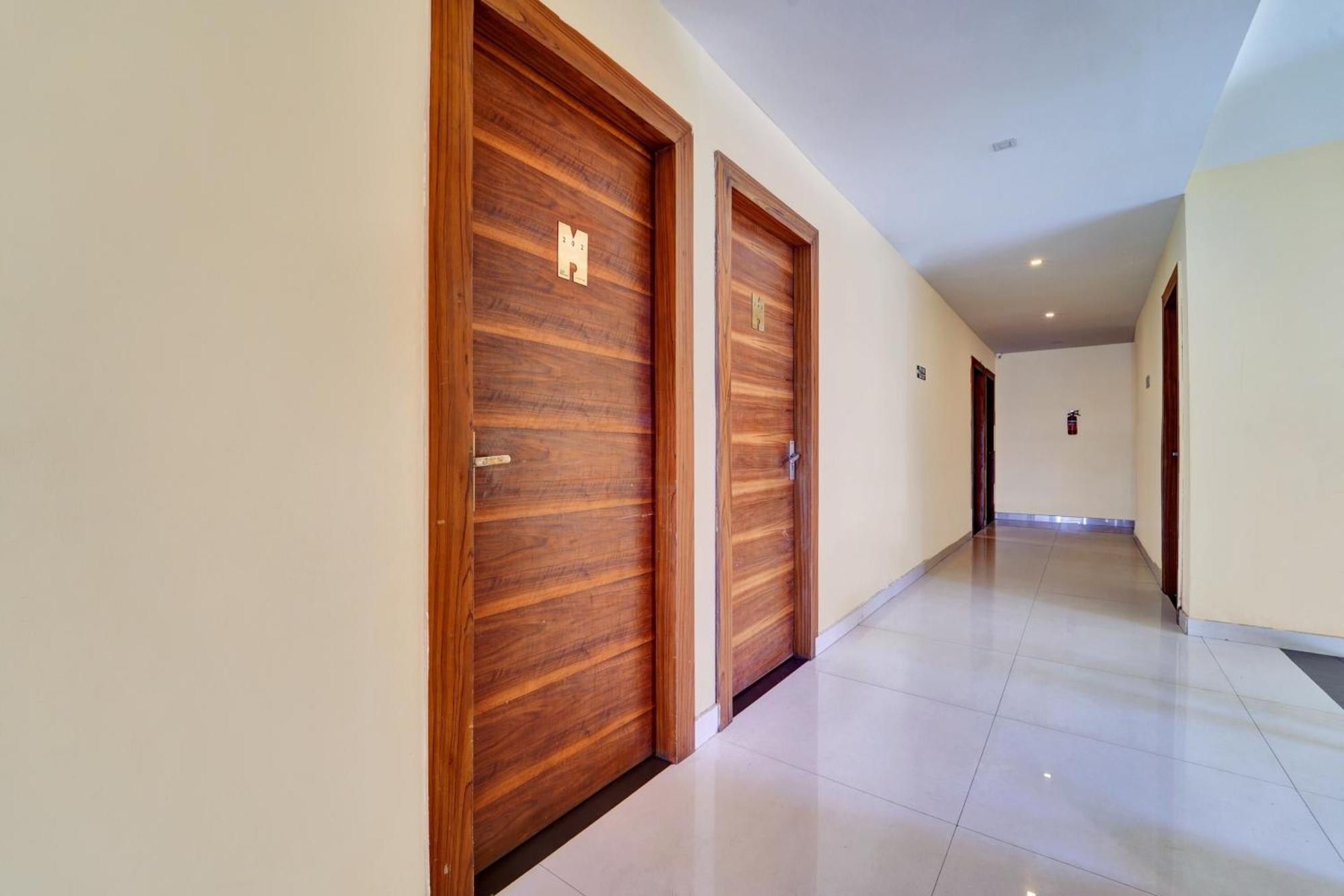 Super Townhouse Ernakulam North Ξενοδοχείο Kochi Εξωτερικό φωτογραφία
