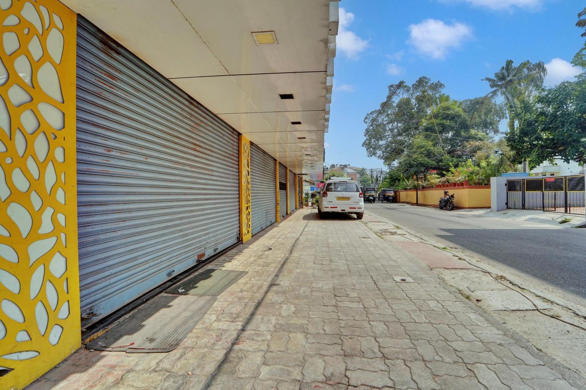 Super Townhouse Ernakulam North Ξενοδοχείο Kochi Εξωτερικό φωτογραφία